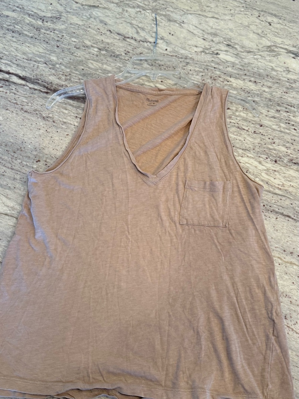 Madewell Taupe V-Neck Sleeveless Pocket Tank - Picture 4 of 8